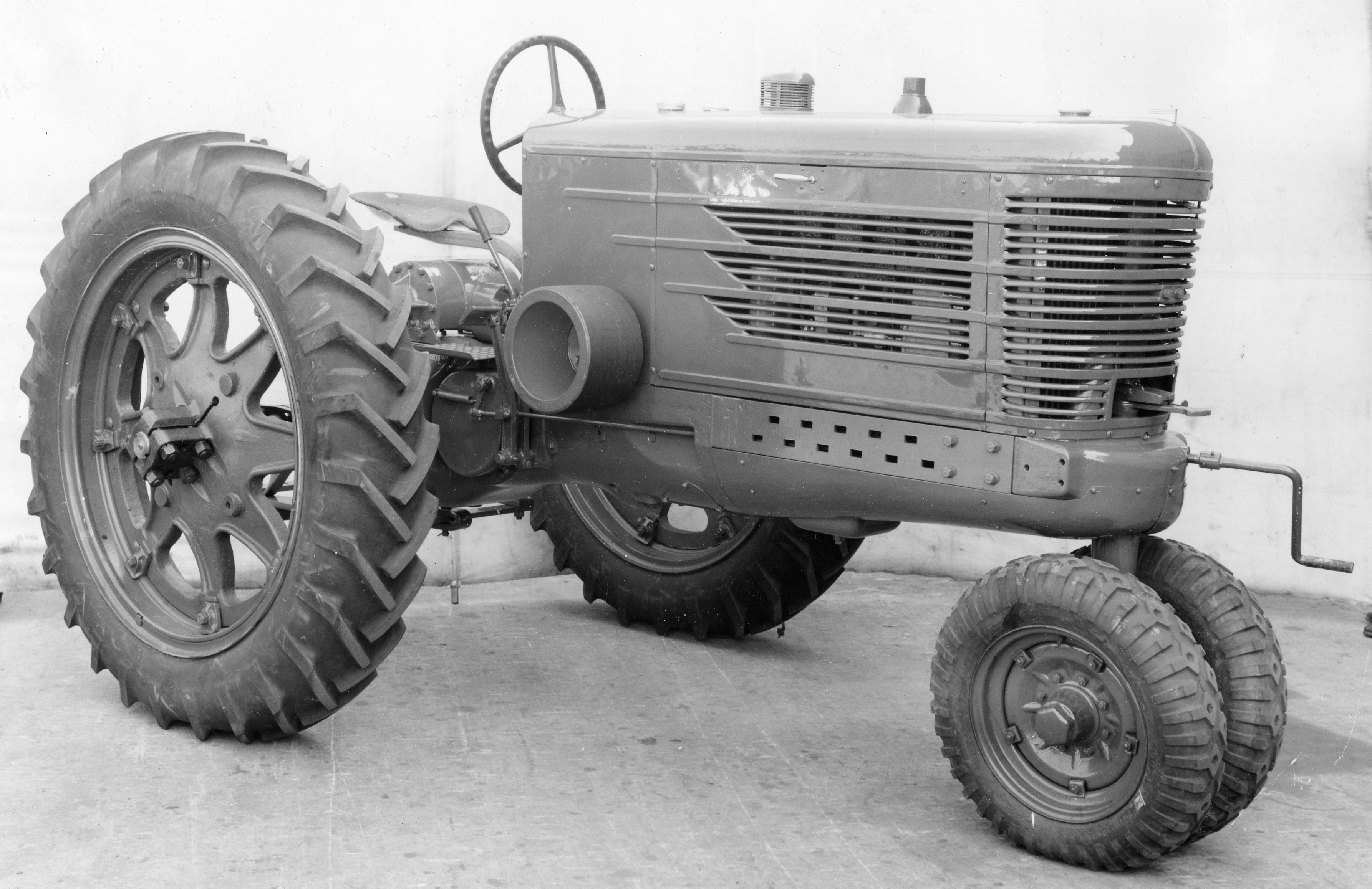 f-22 prototype tractor