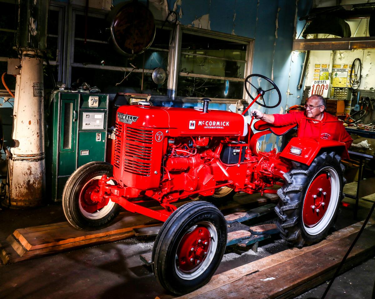 Image of Jerry on a Farmall DLD2